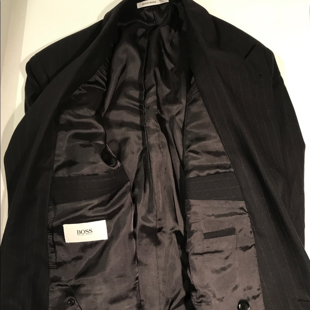 Hugo Boss double breasted suit jacket - Picture 3 of 8
